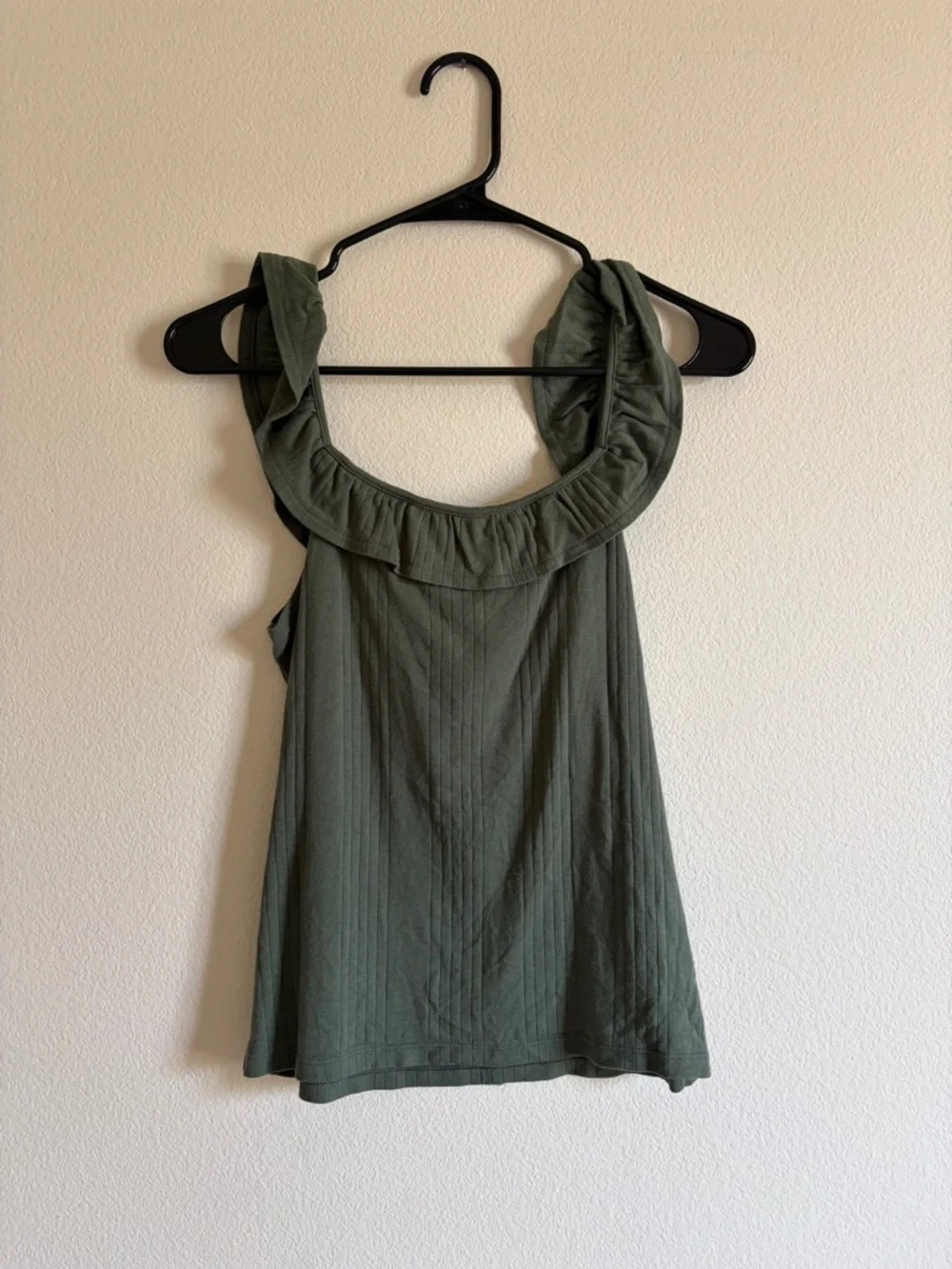 GAP Olive Green Ribbed Ruffle-Neck Tank - Picture 1 of 4